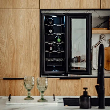 Adler frižider za vino 12 flašA 33L  AD8083-1