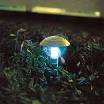 Bestway solarna lampa za baštu-1 Bestway solarna lampa za baštu-1