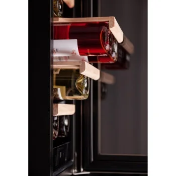 Dunavox vinski frižider podpultno ugradni jednozonski  DAUF-19.58SS-1 Dunavox vinski frižider podpultno ugradni jednozonski  DAUF-19.58SS-1