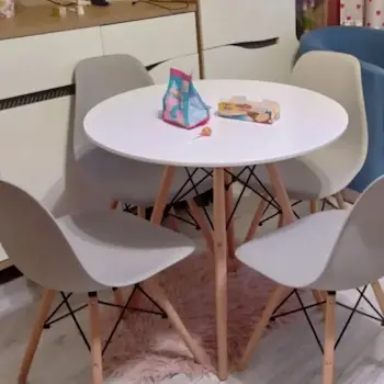 Trpezarijska garnitura okrugli sto sa 4 plastične stolice Aurora siva-1