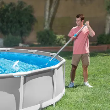 Intex set za čišćenje bazena Deluxe 29057-3 Intex set za čišćenje bazena Deluxe 29057-3