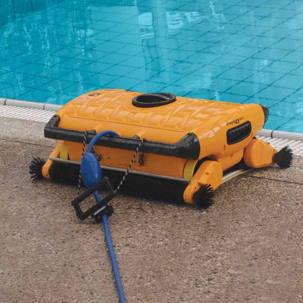Dolphin robot za javne bazene Wave 300XL-3
